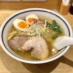 利尻昆布ラーメン くろおび - 料理写真: