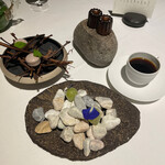 ラ・ヴァガボンド - 茶菓子〜カヌレ　巨峰のマカロン　シャインマスカット