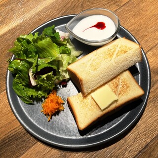 Ristorante三本珈琲店_2