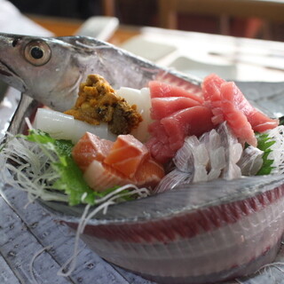Enjoy the taste of the ingredients. Rich daily menu including fresh Seafood