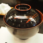 栄寿司 - 赤出汁