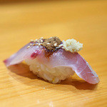 天寿し - 玄界灘の瀬付き鯵に粉醤油