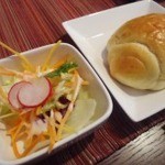 カフェ＆ワインバー　M - 手づくりっぽいパン