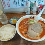 Katou Ramen - 中辛ラーメン大盛&小ライス!