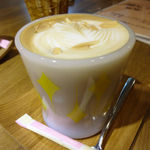 マグズカフェ - ヘーゼルナッツラテ（ファイヤーキングマグ＠ストレッチダイヤ）