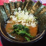 家系ラーメン とらきち家 - 
