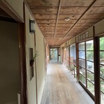 旅館 洋々閣 - 一輪挿しの花が可愛い