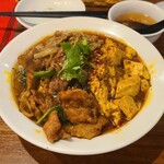 大衆中遊華食堂 八戒 - いつもの(あいがけ天津カレー炒飯)