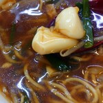 ラーメンむねちゃん - にんにくの粒