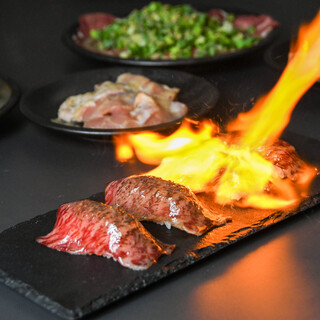 고객님 눈앞에서 구워내는 와규 아부리 니쿠스시