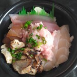 魚丼 - 料理写真: