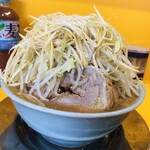 ラーメン二郎 - 小　ヤサイ・ニンニク・アブラ＋ネギ