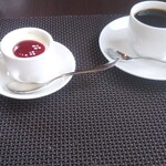 LA BISTORIA - 紅茶のパンナコッタ、珈琲。