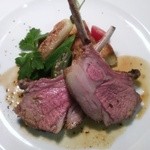 アルベラータ - 骨付仔羊のｵｰﾌﾞﾝ焼き