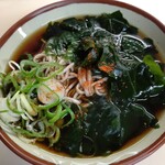 きそば 鈴一 - わかめそば¥370