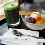 ロビーラウンジ すみれ - クリームあんみつセット1260円