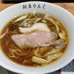 Menya Rinku - たまり醤油ラーメン790円(税込)
