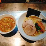 麺 やまらぁ - 