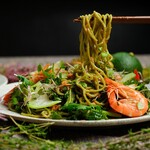 boB the garden Ginza - 天使海老とケールの翡翠ヌードルサラダ