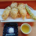 そば切り 温 - 牡蠣の天ぷら (750円・税込)