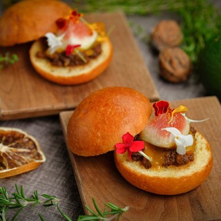 Specialty ``Slider'' filled with luxury and playfulness