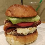 No.18 - 自家製ベーコンモッツァレラチーズバーガー