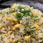 炎神 - 海老と生海苔のチャーハン（930円）