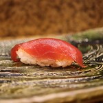 にぎり鮨 一五〇 - まぐろ特製スモーク