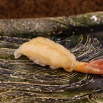にぎり鮨 一五〇 - ボタンエビ