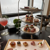 ザ タヴァン グリル＆ラウンジ - 