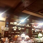 シティーライト - 内観。