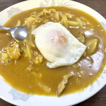 香美園 - 中華カレー。目玉焼きはトッピング