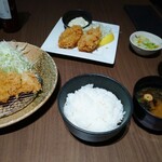 Hirata Bokujou - 三元豚ロースカツ膳1300円 牡蠣480円