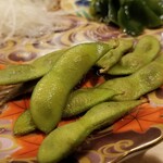 出羽鮨 - 増える刺盛り・ダダ茶豆。