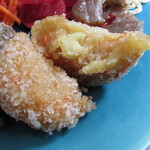 VEGAN CAFE 喜雨 - ジャガイモとサツマイモのコロッケ