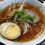 中華料理 アモイ - ラーメンはハーフサイズ