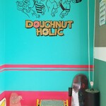 DOUGHNUT HOLIC - 