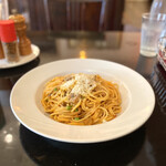 カフェ ラ トラヴィアータ - ・マッシュルームとグリーンピースのミートクリームソース