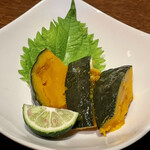 薬膳食堂 伝伝 - 焼きカボチャのカボス搾り。