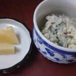 Kikui Katsu - 小鉢はゴーヤと漬け物