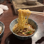 炭火焼肉ホルモン うらら - 麺リフト