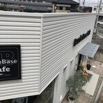 Barrie Base Cafe - 外観