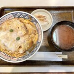 名代かつ丼 おざわ - ロースかつ丼（800円）