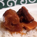 Ｔ＆Ａ - 牛すじカレーの牛すじ(一部)