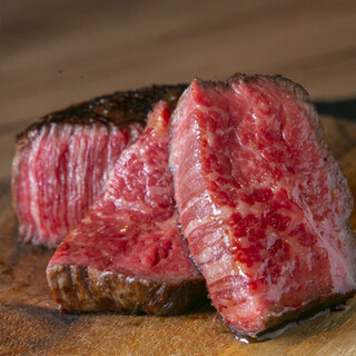 独自ルートで仕入れる上質なお肉を、リーズナブな価格で堪能。