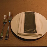 Peter Luger Steak House Tokyo - テーブルセット