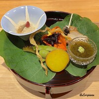 綾小路 唐津 - 蛸の卵､ゴリの佃煮､黒梅貝旨煮､鯨ベーコン､絹海蘊酢物､黒豆の枝豆､ゴーヤ､丸十蜜煮､鱧の骨煎餅
