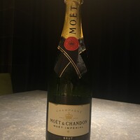 モエシャンドン　アンペリアル　ブリュット　白