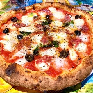 本場ナポリの伝統と革新を融合したナポリピッツア