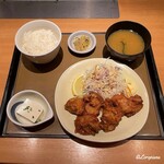 やよい軒 - 鶏の唐揚げ定食